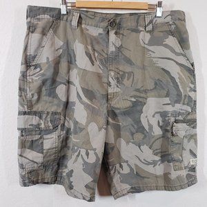 Wrangler Camo Cargo Shorts Size 42
